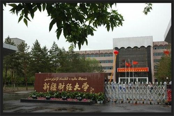 深圳北站启用高铁换乘地铁临时免安检通道